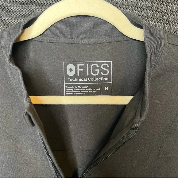 Figs Scrubs Technical Collection Women’s Bellery Black Jacket - Size Medium - Picture 3 of 6